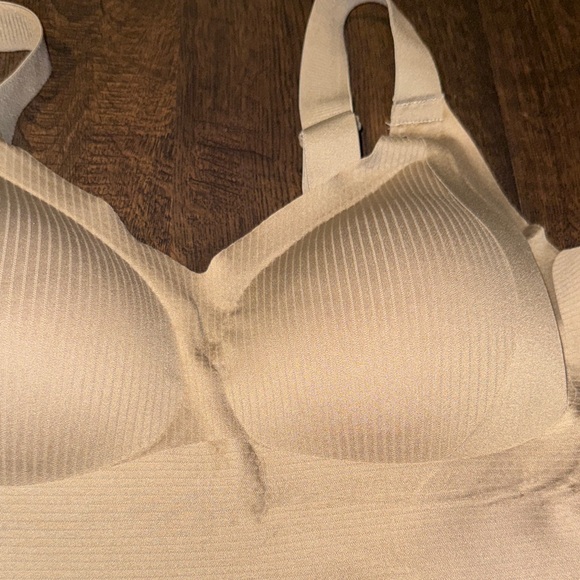 Seamless Brown Bra - Picture 2 of 5